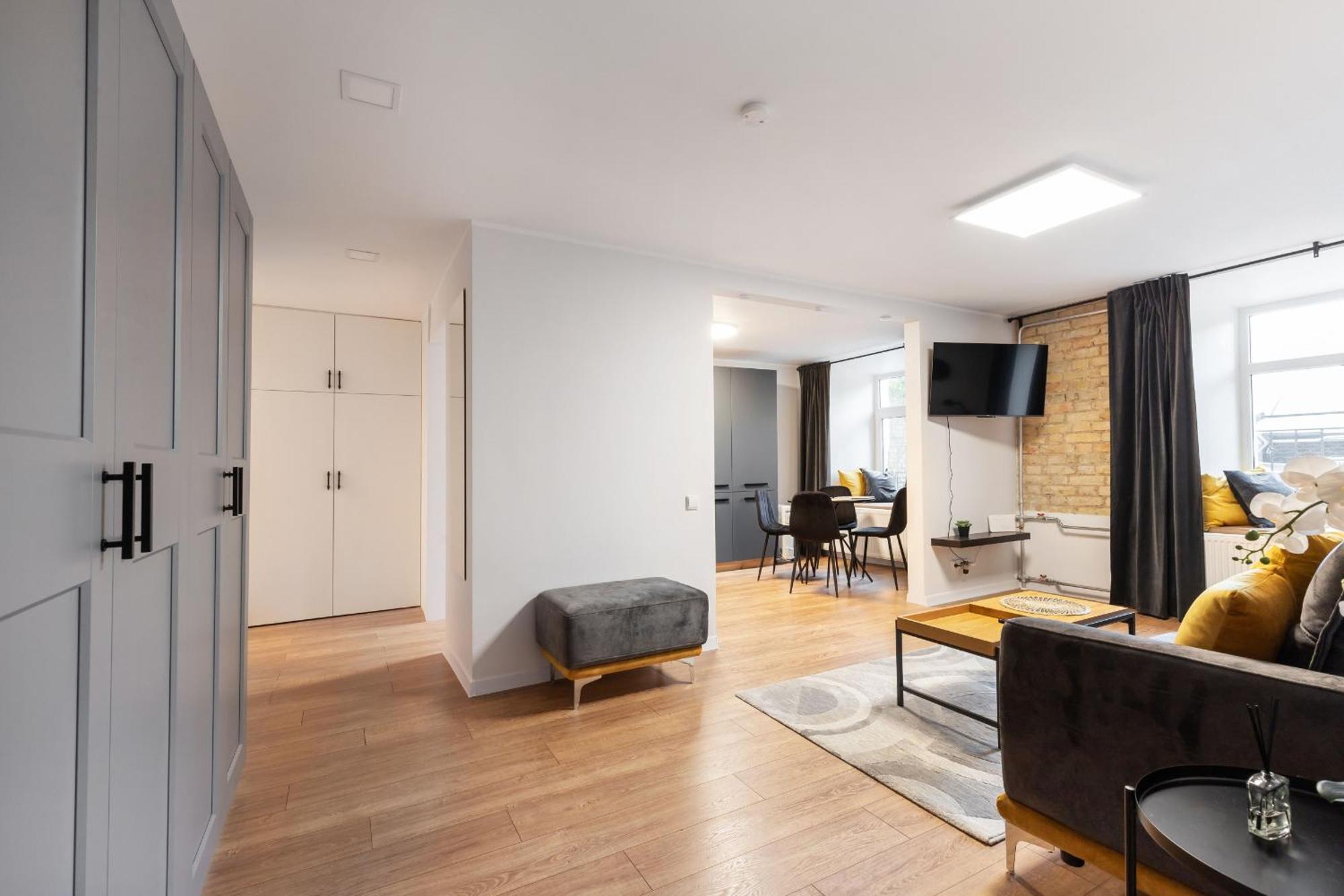 Newly Refurbished Lukiskiu Square By Reside Baltic Apartment Vilnius
